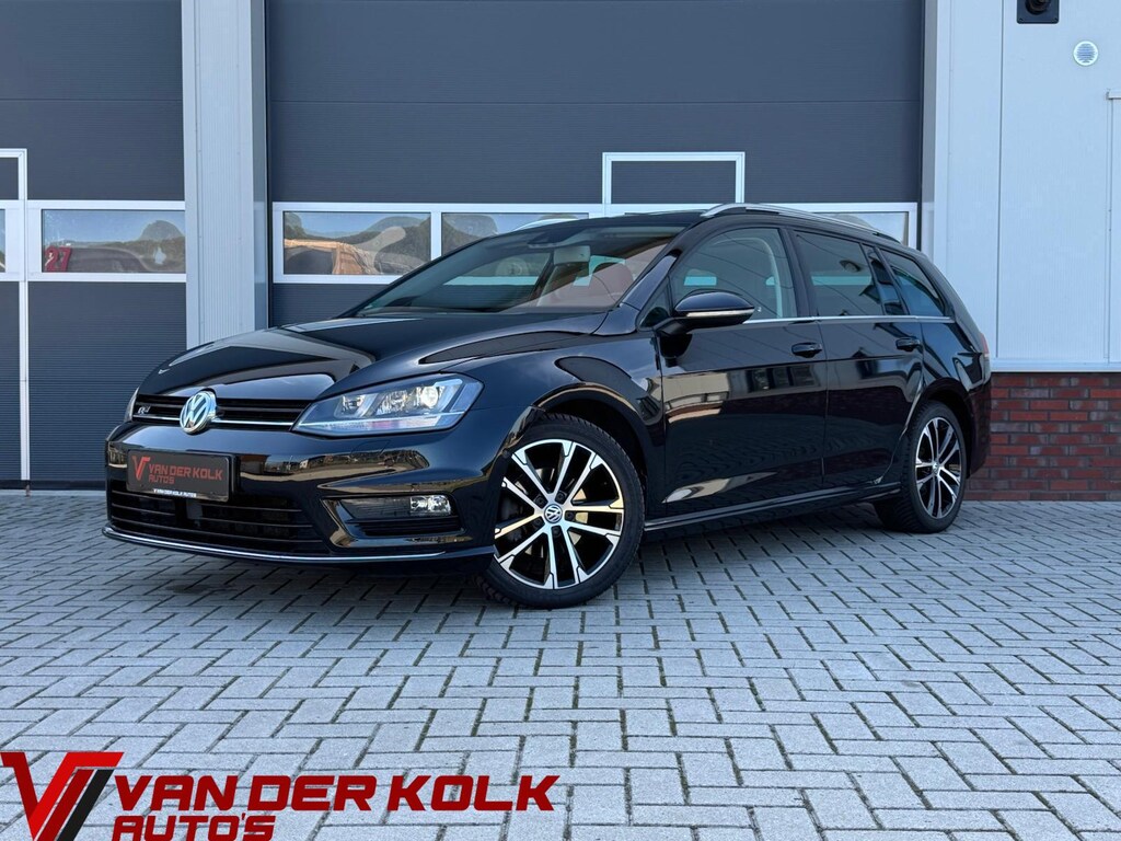Volkswagen Golf 1.4 TSI R-Line Automaat | Half Leder | Panorama | Navigatie | Adaptive cruise | LED | Sensoren
