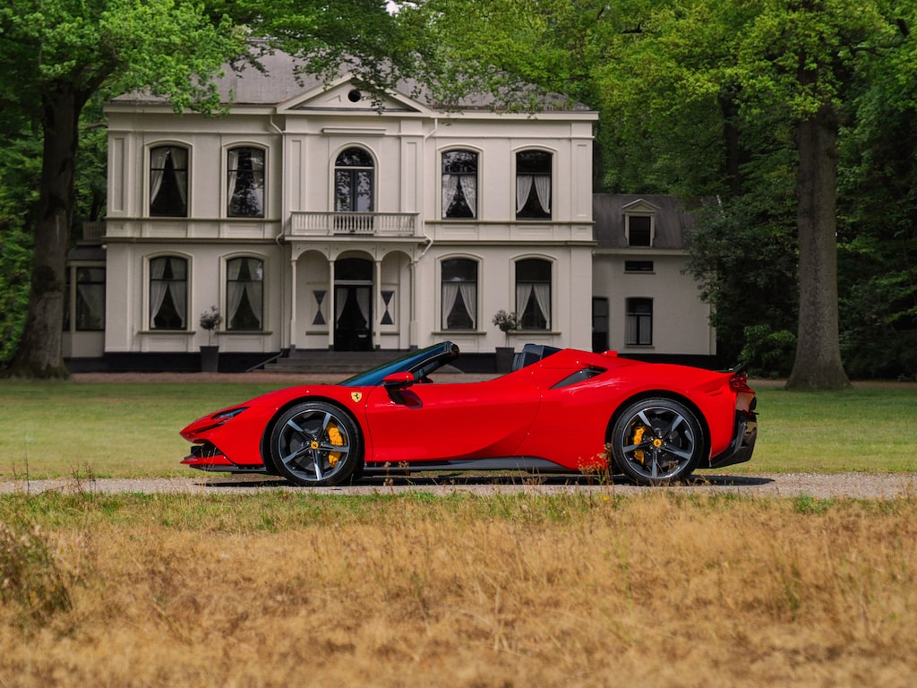 Ferrari SF90 Spider 4.0 V8 Assetto Fiorano