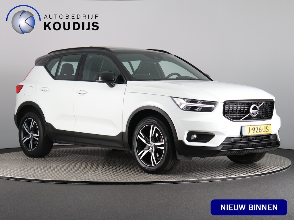Volvo XC40 1.5 T2 R-Design (NL-Auto / Pano / Elek. trekhaak / 360 Camera / H&K / Navi / ACC)