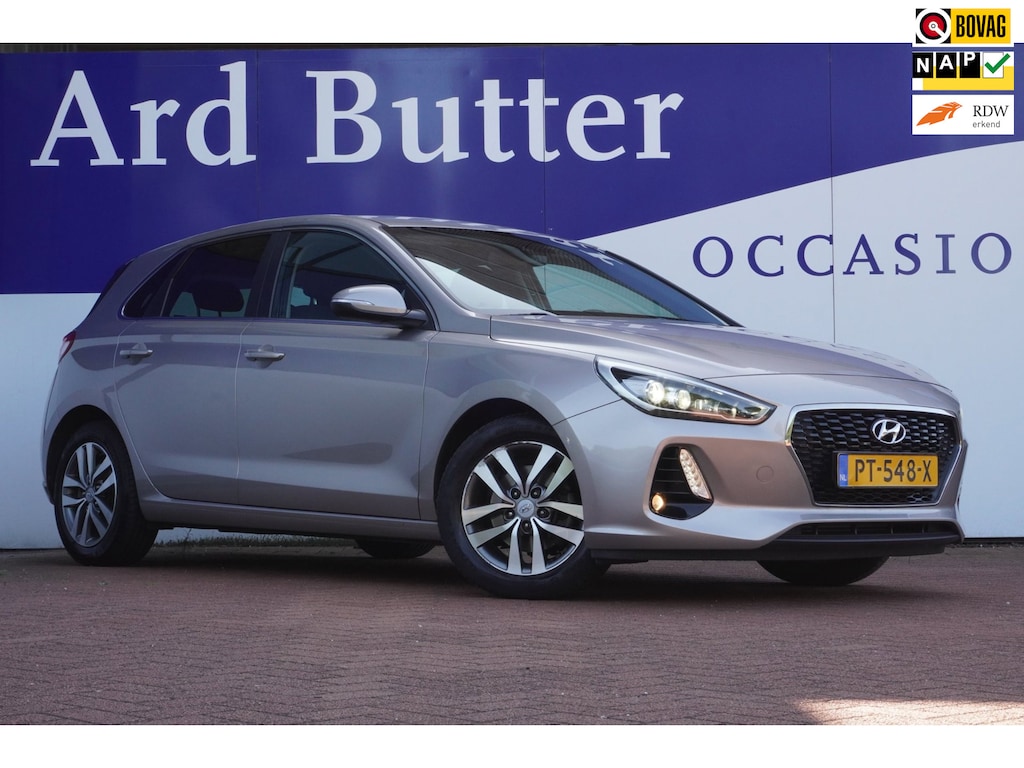Hyundai i30 1.0 T-GDI First Edition / Camera / Navi / Cruise / ECC / Carplay / = 90.000 KM !!