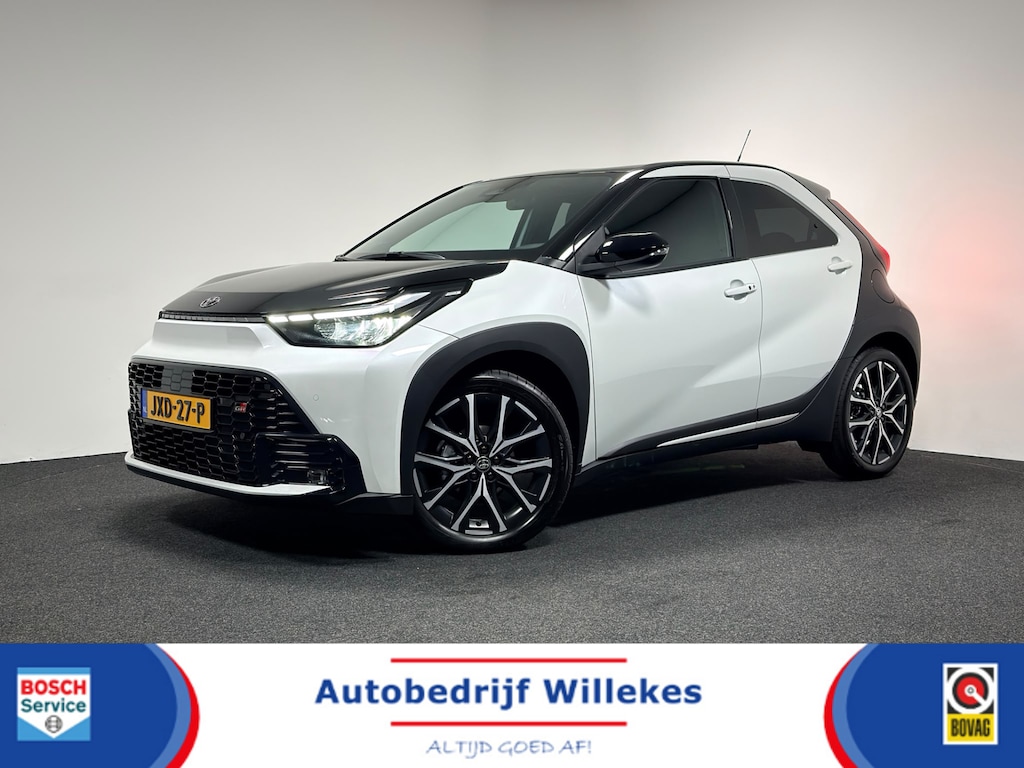 Toyota Aygo X Hybrid 115 GR Sport | NAVI | STOELVERWARMING | CAMERA | KEYLESS | ACC | JBL |
