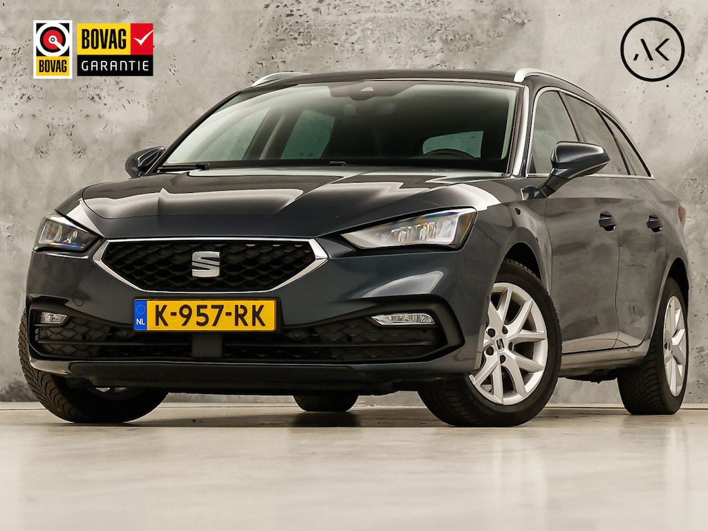 SEAT Leon 1.5 TSI Sport (4 CILINDER, VIRTUAL COCKPIT, APPLE CARPLAY, GROOT NAVI, CAMERA, SPORTSTOELEN, GETINT GLAS, ADAPTIVE CRUISE, NIEUWSTAAT)