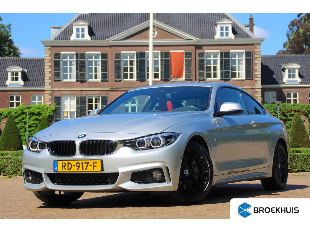 BMW 4-Serie Coupé 440i xDrive High Executive | NL-AUTO! | DEALER OH! | PANODAK | ELEKTR. STOEL INCL. MEMORY | STOELVERWARMING | CAMERA | CRUISE | LEDER | LED | PARK SENS V+A