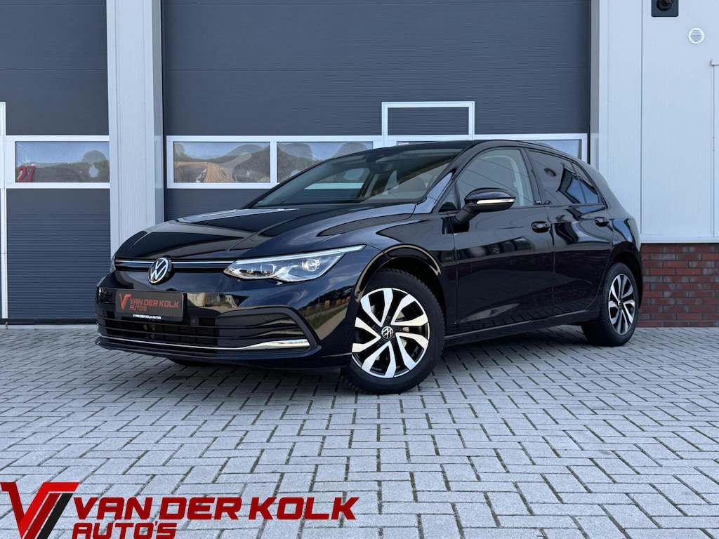 Volkswagen Golf 1.5 eTSI Style Automaat | Carplay | Camera | Adaptive cruise | Full LED | Trekhaak | Sensoren
