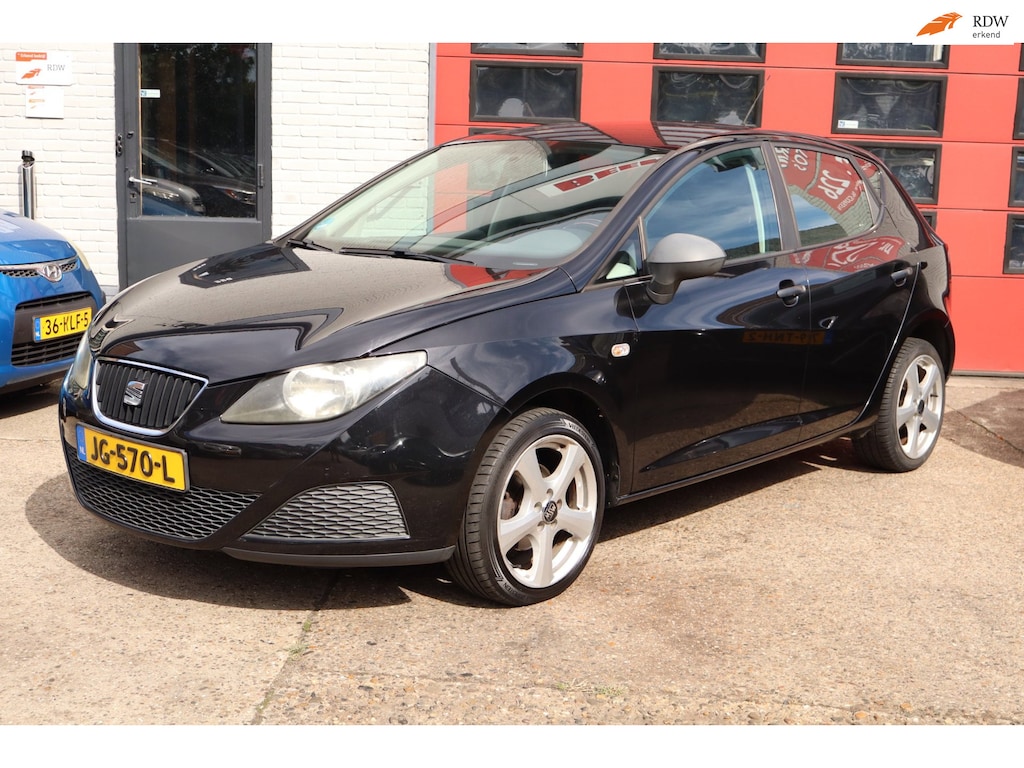 SEAT Ibiza 1.2 Reference . 5 DEURS .AIRCO . Groot Scherm . Nwe APK
