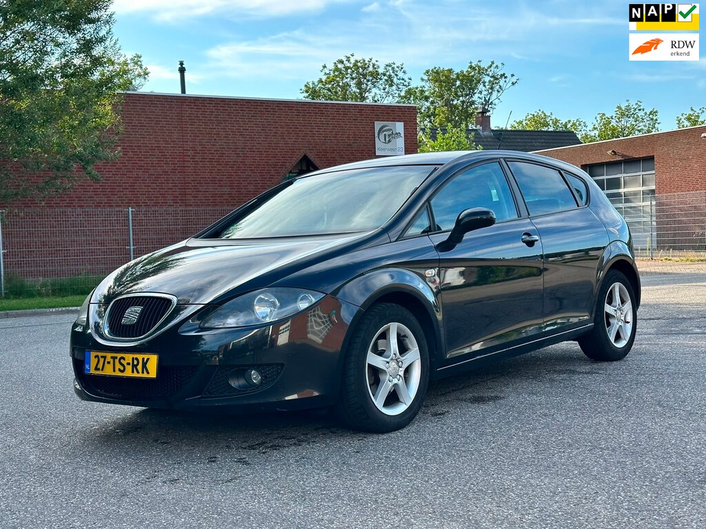 SEAT Leon 1.6 Sportstyle Navigatie*Cruise*Airco*Trekhaak*NAP*LM velgen*Dealer onderhouden*