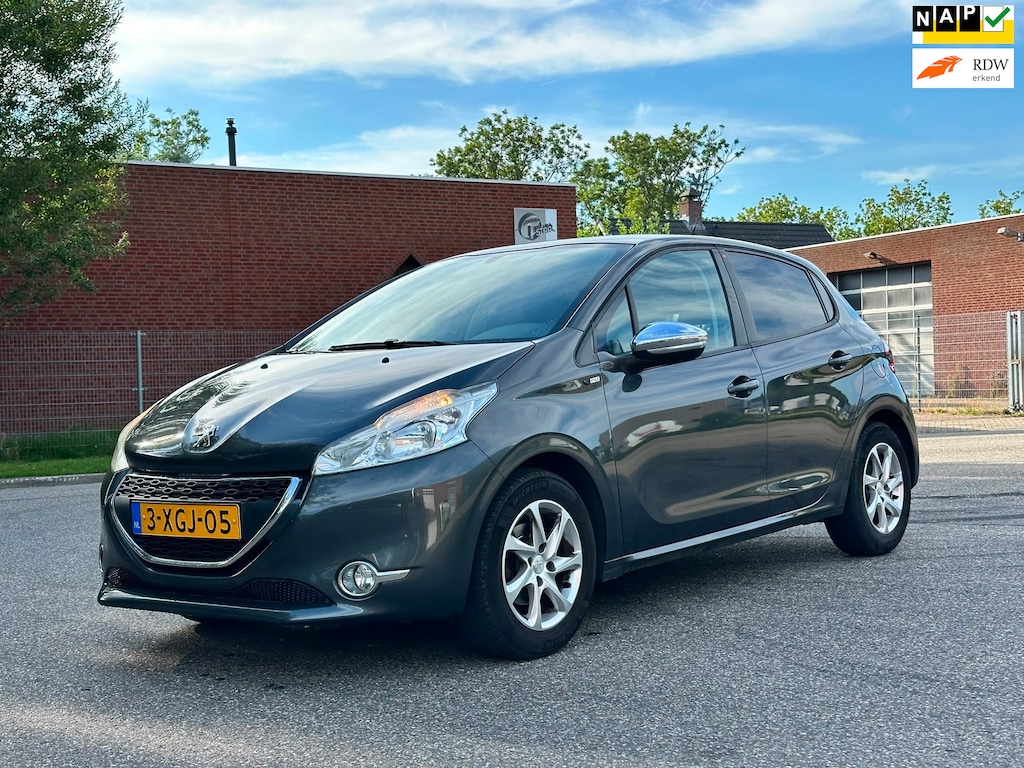 Peugeot 208 1.2 VTi Style 1e Eigenaar*5DR*Navigatie*Cruise*Trekhaak*Airco*NAP*Distributie vervangen*