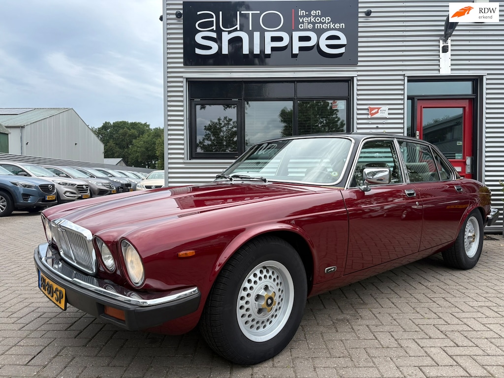 Jaguar XJ 5.3 V12 HE -ORIGINEEL NEDERLANDS-WEGENBELASTING VRIJ-AUTOMAAT-LEDEREN BEKLEDING-APK 19-05-2028!
