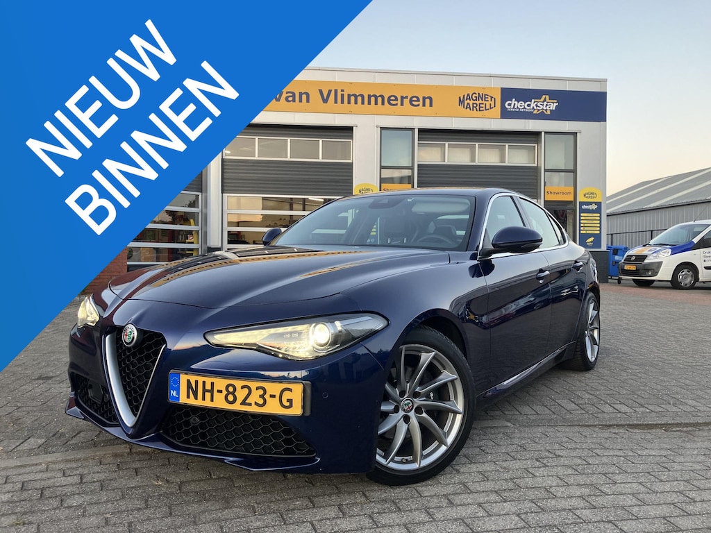Alfa Romeo Giulia 2.0T Super