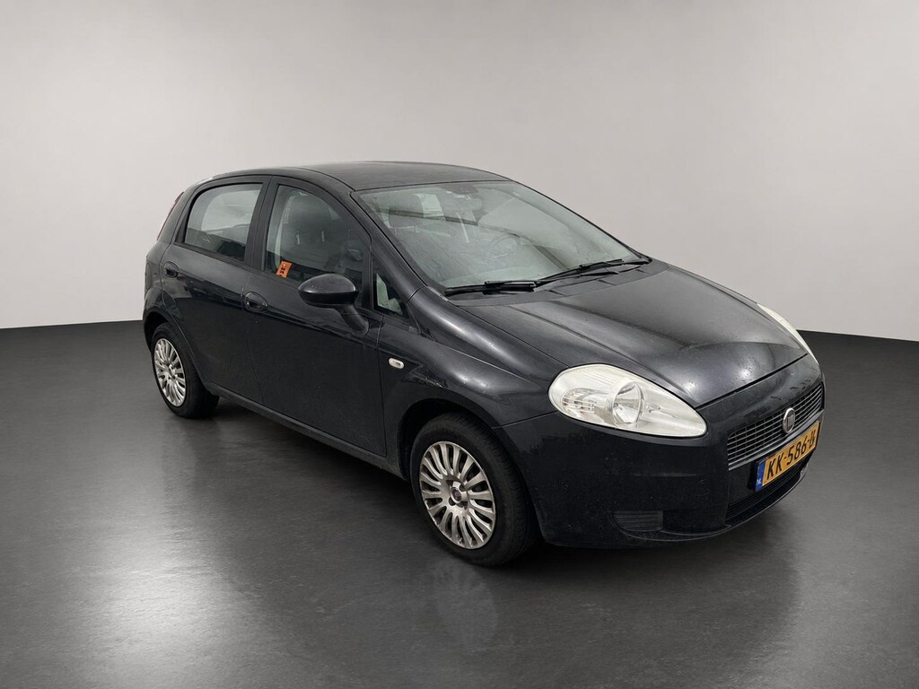 Fiat Punto Grande 1.4 Dynamic 77 pk Airco (werkt!) APK 07-2027 5-DRS Radio/CD Elektr ramen Centr. vergrendeling