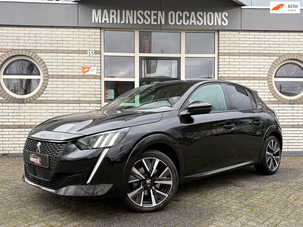 Peugeot 208 1.2 PureTech GT-Line |DigitalDash,Cam,Keyless|