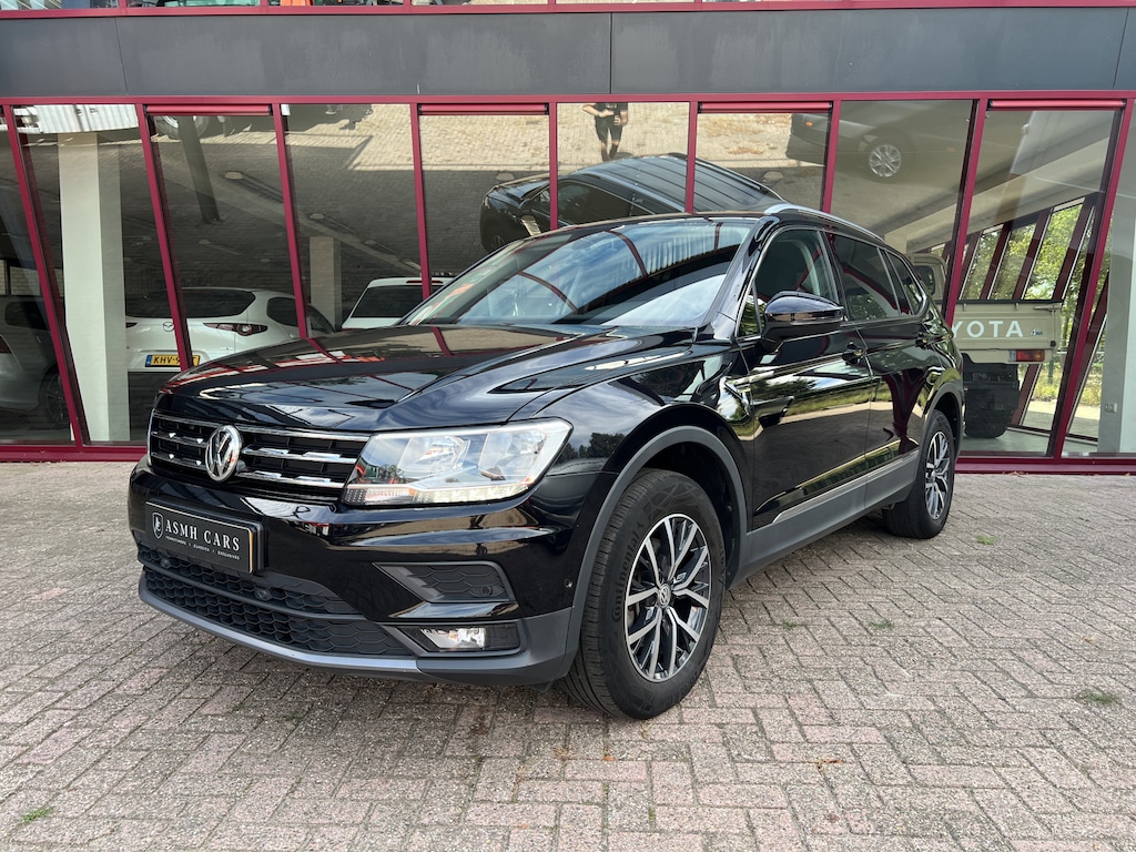 Volkswagen Tiguan Allspace 1.5 TSI Comfortline Business 7p. | Trekhaak | ACC | PDC | Camera | Elek. klep | Carplay | Stoel/Stuurverw. |