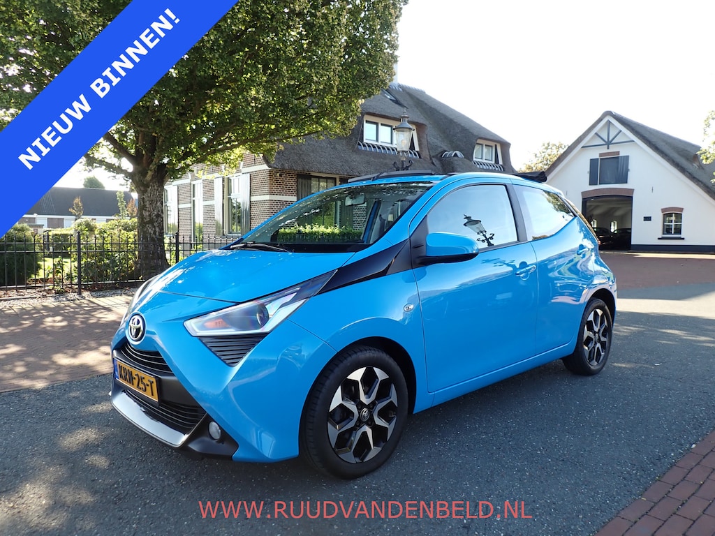 Toyota Aygo 1.0 VVT-i / CAMERA / CRUISE / OPEN VOUW DAK
