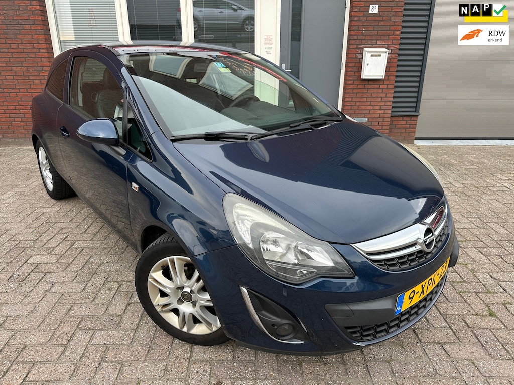 Opel Corsa 1.2-16V BlitZ / Navi / PDC / Cruise / Stoelverw / NAP / Airco / Stuurverw / LM