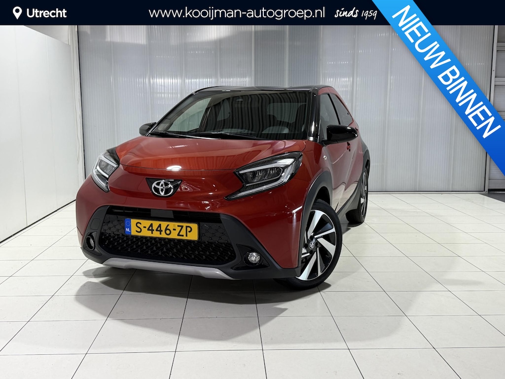 Toyota Aygo X 1.0 VVT-i MT Envy JBL Geluidsinstallatie, 2 Tone Lak, Draadloos opladen mobiele telefoon, Camera, Adaptieve Cruise Control, BTW Auto