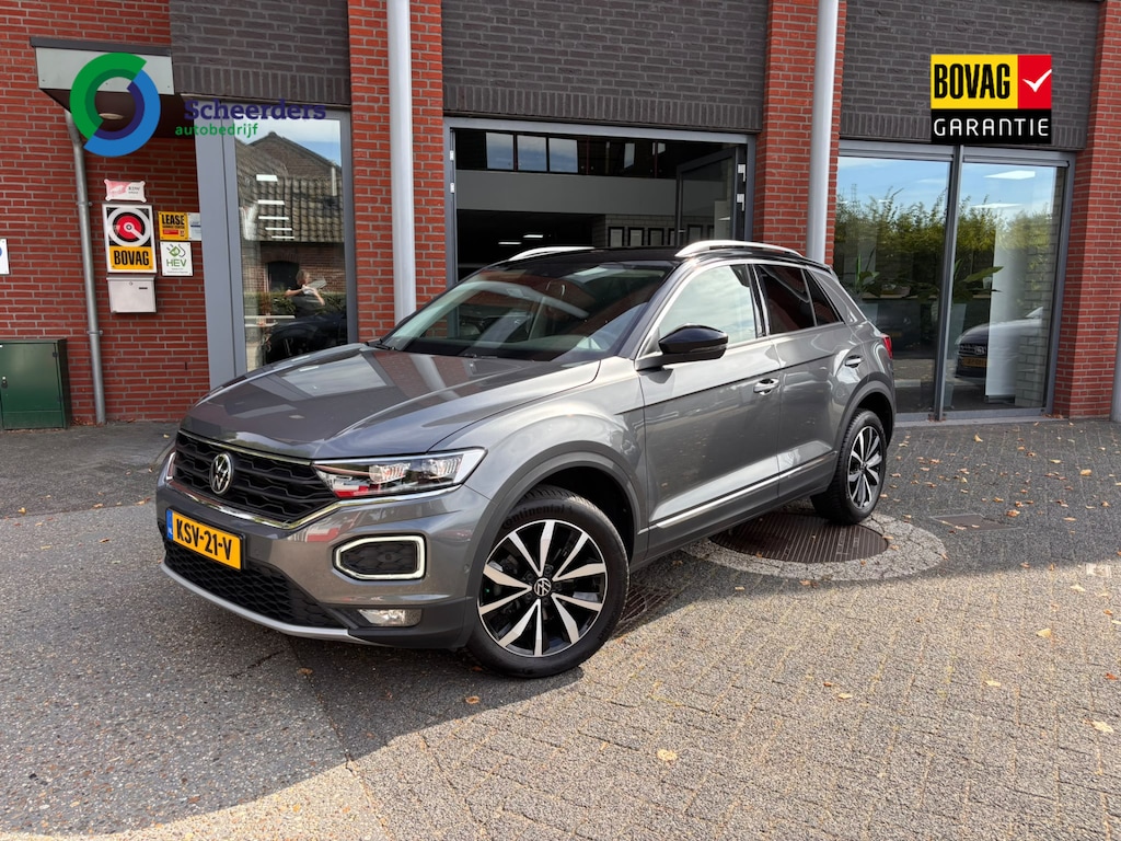 Volkswagen T-Roc 1.5 TSI Sport,Trekhaak,1 jaar bovag garantie