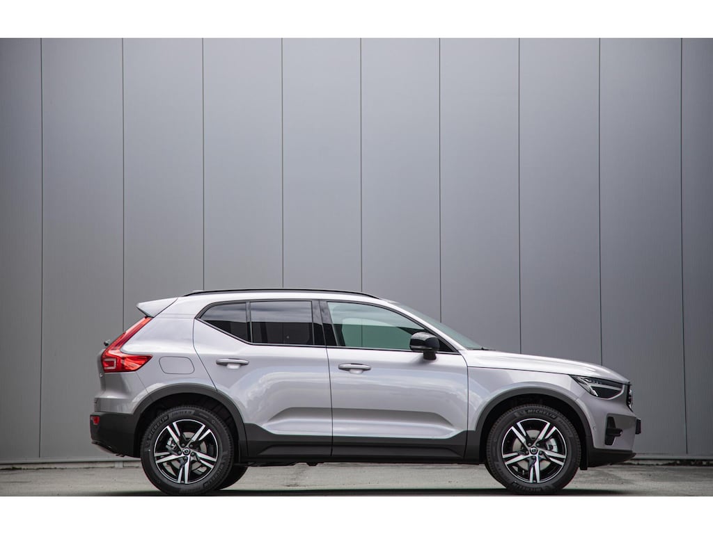 Volvo XC40 B3 Plus Dark MY2027|360° Camera|Harman/Kardon