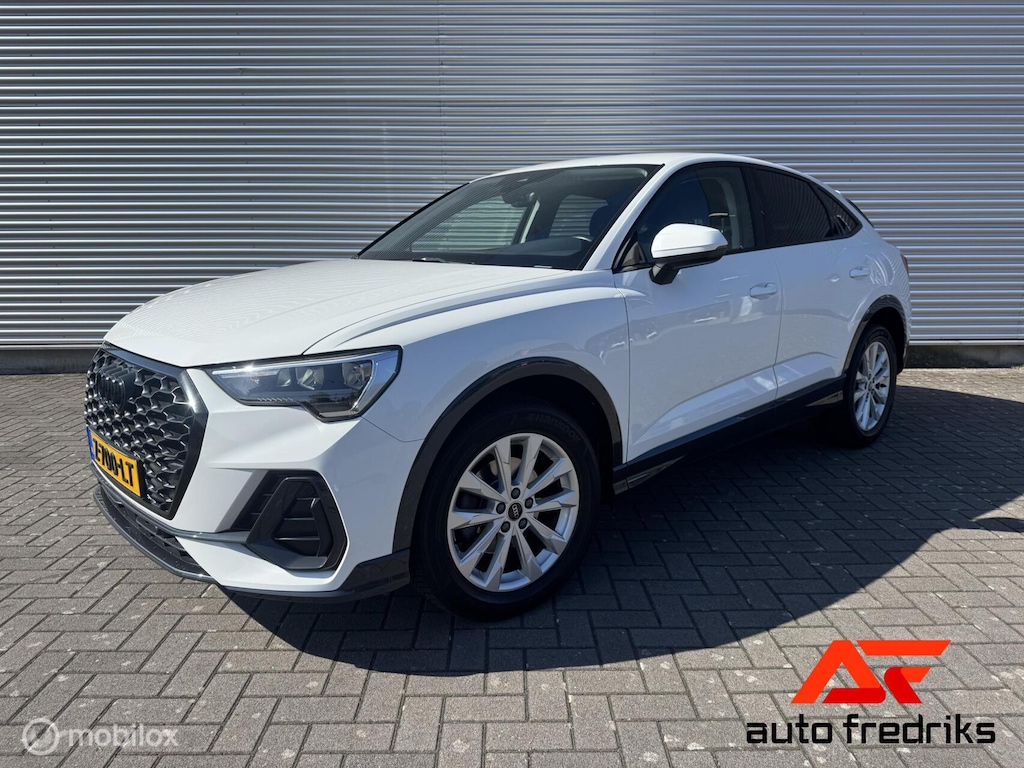 Audi Q3 35 TFSI S edition | Stoelverwarming | Navigatie |