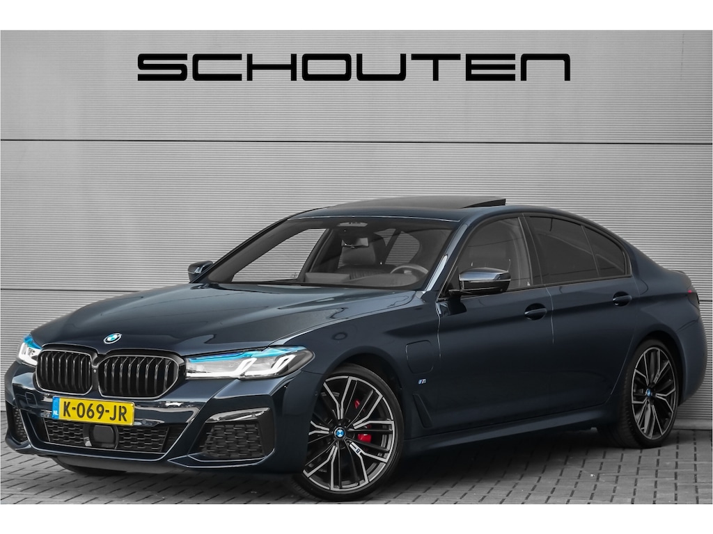 BMW 5-Serie 530e High Executive M-Sport Pano HUD Laser Driving Ass Pro H&K Nappa Stuurverw