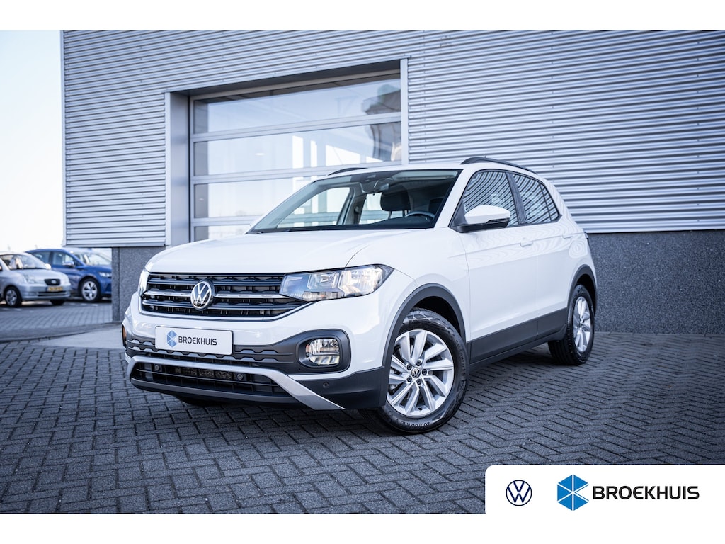 Volkswagen T-Cross 1.0 TSI Life | Cruise control adaptief | Parkeersensoren voor en achter | Trekhaak