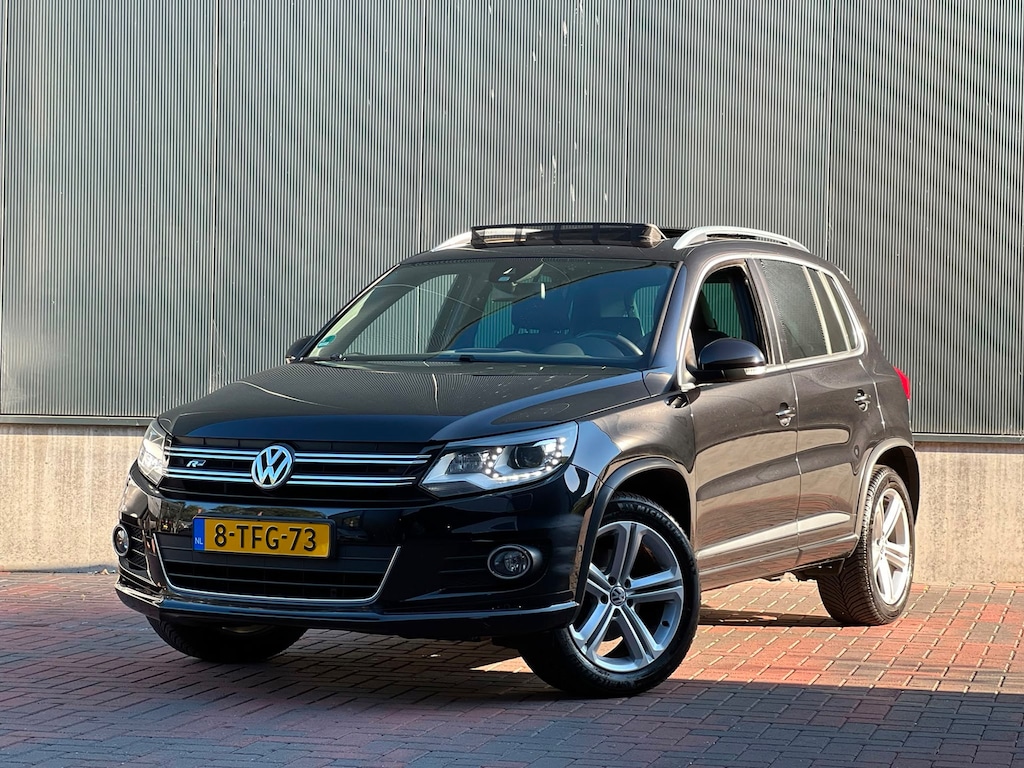 Volkswagen Tiguan 1.4 TSI R-Line Edition * Pano * Cruise * Trekhaak * Cam * Nette Auto *