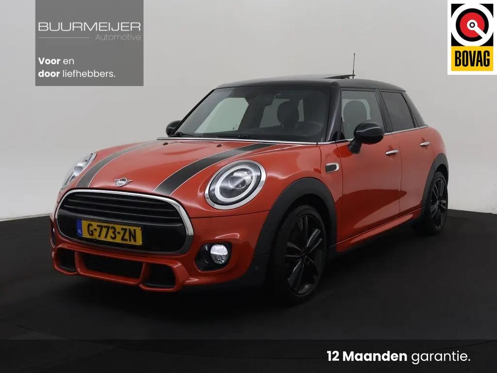 MINI Cooper 5-Deurs 1.5 Burgundy Edition | John Cooper Works | Head-Up | Harman Kardon | Panoramisch schuif/kanteldak | Climate Control | Leder | JCW | Keyless | Camera |