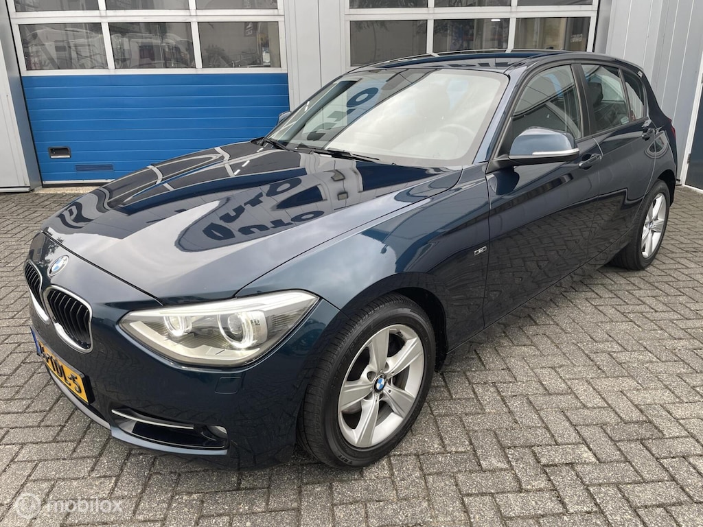 BMW 1-Serie 118i 170Pk Automaat Sport Line Trekhaak-Cruise