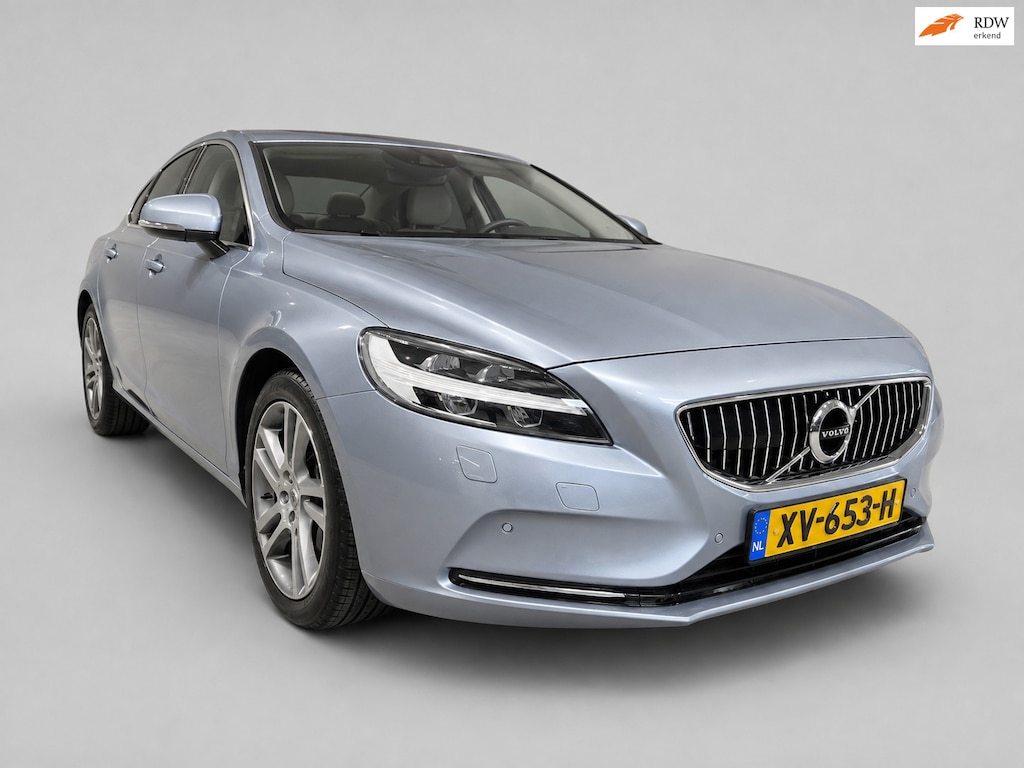 Volvo V40 2.0 T4 Inscription - Automaat - Leder met memory - Stoelverw - Navi - Camera - Trekhaak - Dealeronderhouden