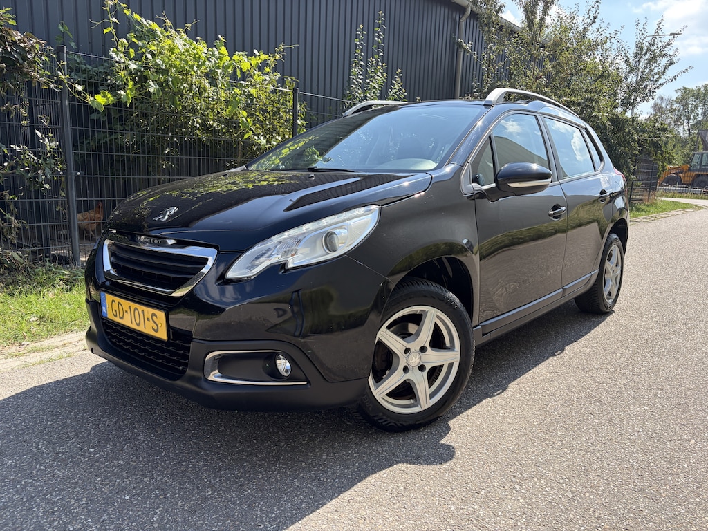 Peugeot 2008 1.2 PureTech Active / AUTOMAAT / NAVI / CRUISE / PANORAMADAK