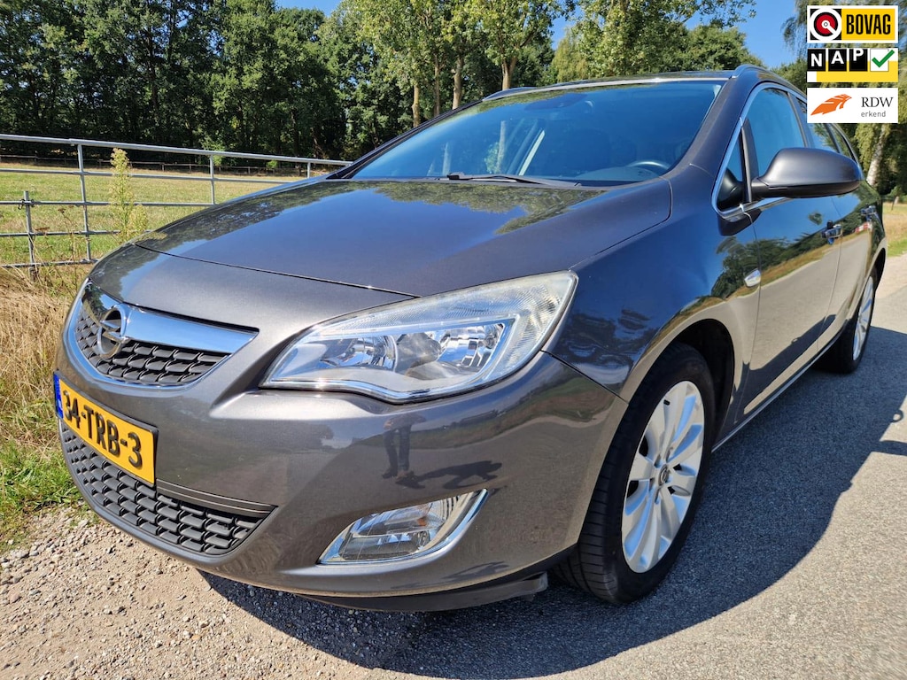 Opel Astra Sports Tourer 1.4 Turbo Cosmo pas 76.400km dealer ond. zeer mooi