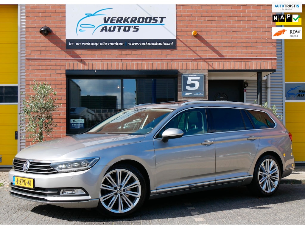 Volkswagen Passat Variant 1.4 TSI ACT Highline. pano. navi. trekhaak. leder/alcantara