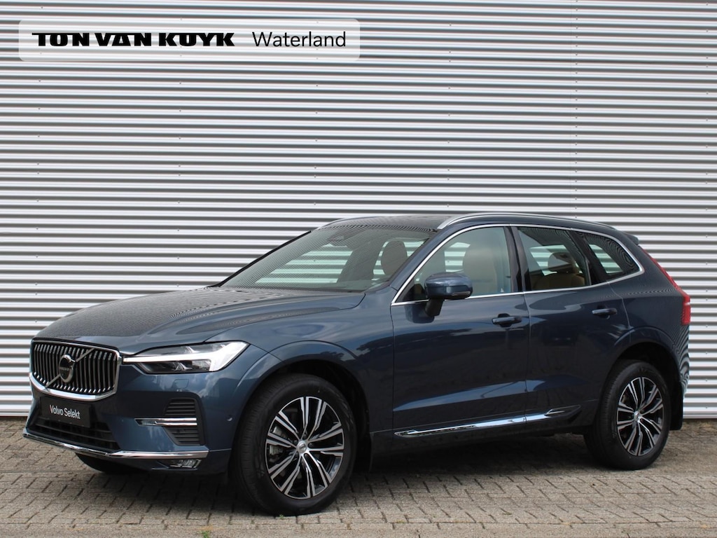 Volvo XC60 2.0 B5 Inscription Automaat / Panoramadak / Massage voorstoelen / Trekhaak / Luchtvering / Gelaagde ramen / Head-up Display / Alarm klasse 3