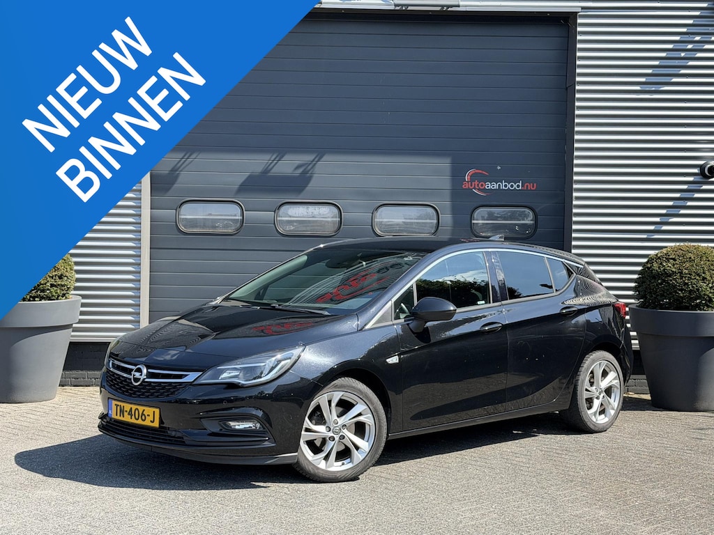 Opel Astra 1.4 Innovation | Navigatie | Climate Control | Parkeersensoren | Privacy Glass | Lichtmetalen Velgen |