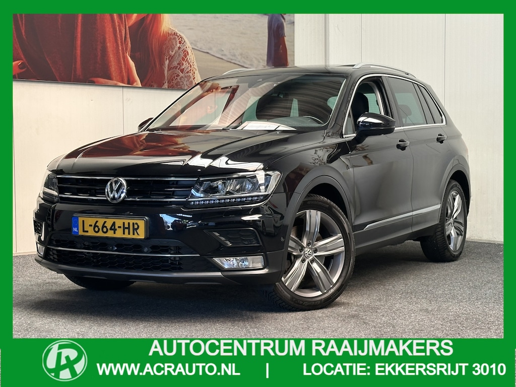 Volkswagen Tiguan 2.0 TSI 4MOTION HIGHLINE NAVIGATIE ADAPTIVE CRUISE CONTROL PANORAMA SCHUIF/KANTELDAK APPLE CARPLAY/ANDROID RIJSTROOKSENSOREN 360 CAMERA TREKHAAK ZEER MOOI !!