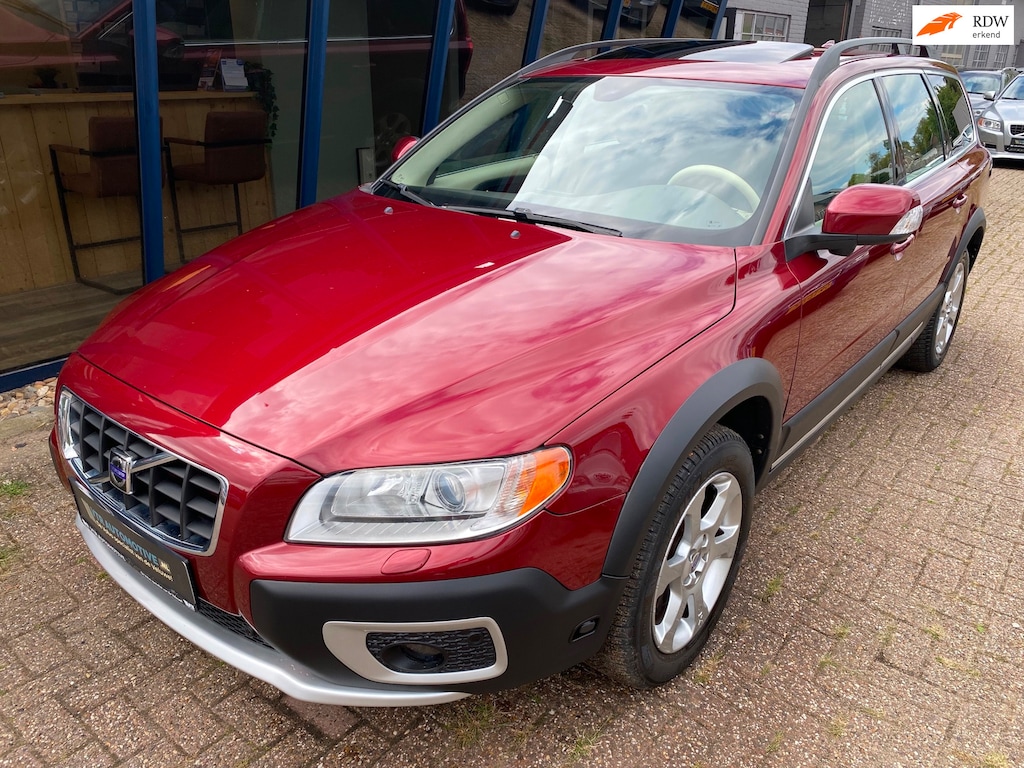 Volvo XC70 3.2 Summum AWD Automaat LEER / SUNROOF / NAVI