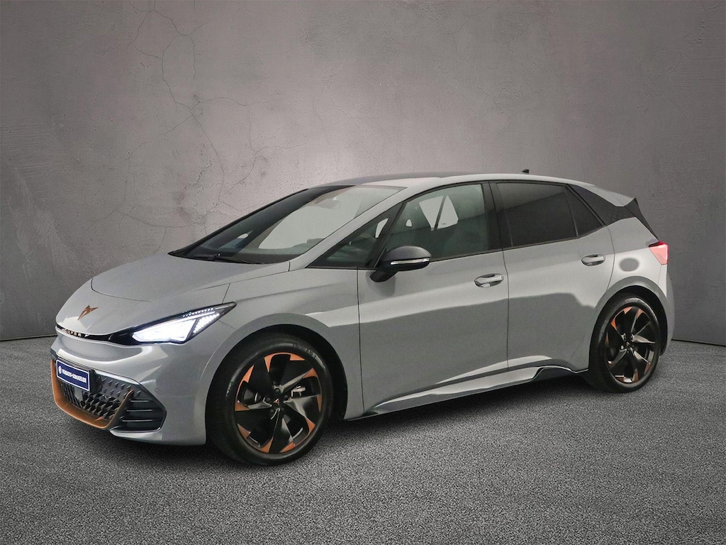 CUPRA Born Adrenaline 62 kWh 204pk Automaat Adaptive cruise control, Navigatie, Stuurwiel verwarmd, Achteruitrijcamera, Parkeersensoren, Stoelverwarming, App connect