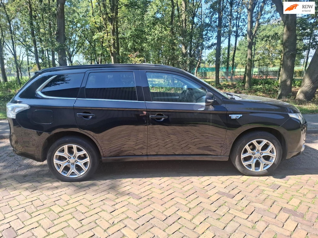 Mitsubishi Outlander 2.0 PHEV Instyle apk 5-20247