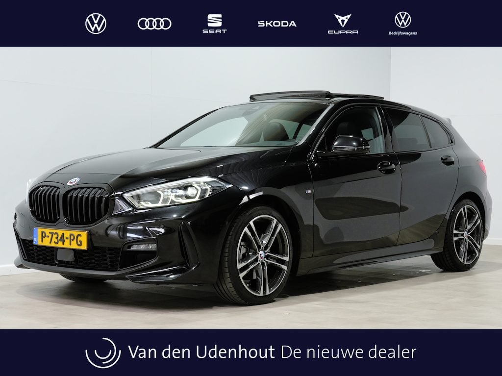 BMW 1-Serie 118i Executive 50 Jahre Editie M Sport Panoramadak Camera Leder  300