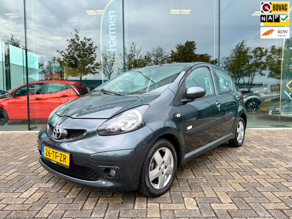 Toyota Aygo 1.0-12V 5-deurs Sport, NAP, Airco, Bluetooth