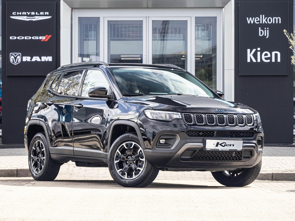 Jeep Compass 4xe 240 Plug-in Hybrid Electric Trailhawk | Panorama dak | Elektrische Achterklep | Adaptive Cruise Control |