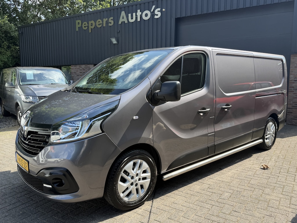 Renault Trafic 1.6 dCi T29 L2H1 Luxe Airco. Trekhaak. Dubbel schuifdeur.Navi. cruise contr . Stoel verwarming. side bars.