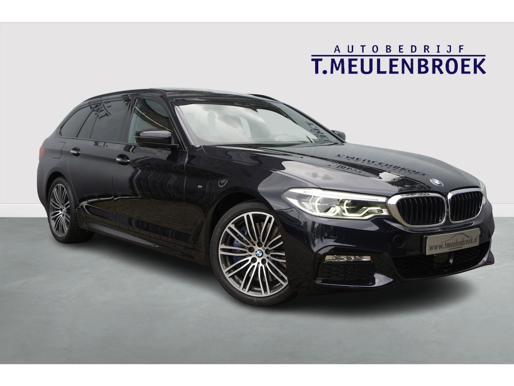 BMW 5-Serie Touring 540i xDrive M Pakket, Panoramadak, Head up,