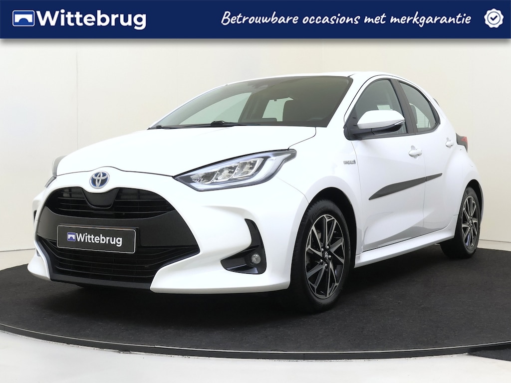 Toyota Yaris 1.5 Hybrid Dynamic | Carplay | Camera | Climate Control | Bi Color LMV |
