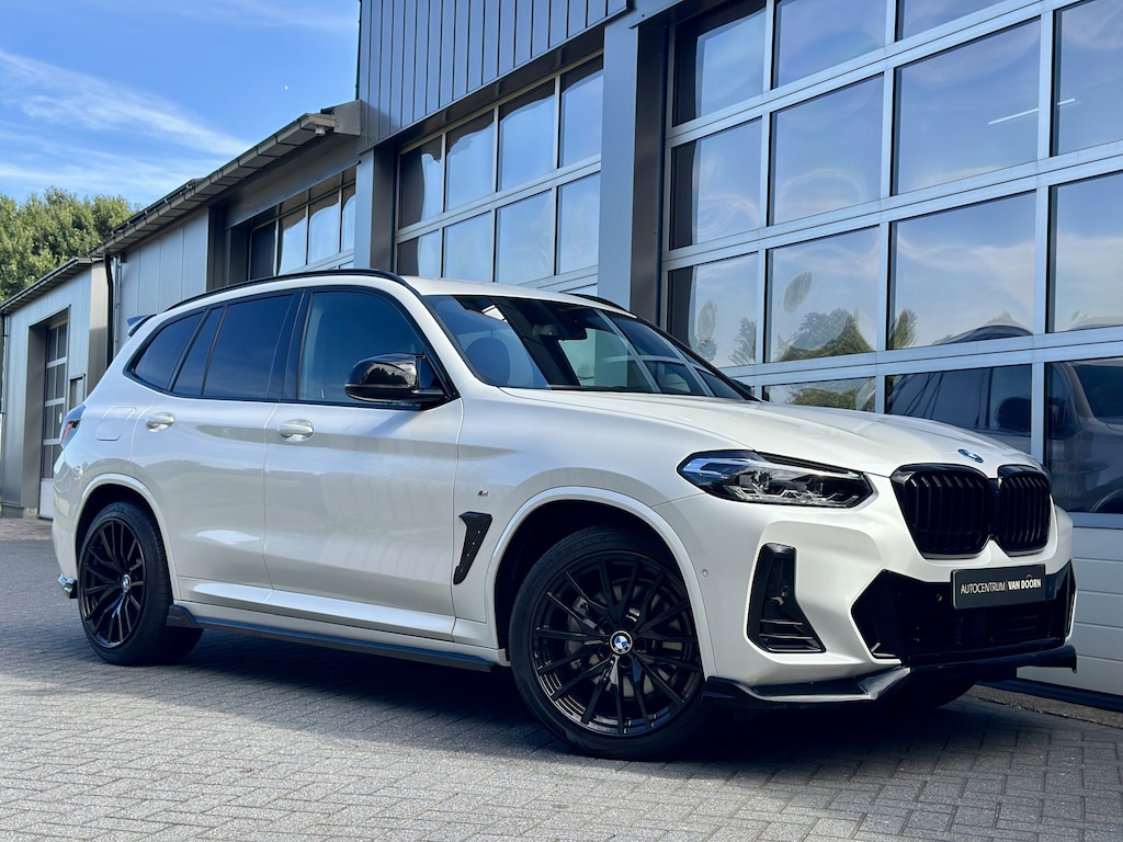 BMW X3 xDrive30e | High Executive | M-pakket | Leer | Spoilerset | Camera | Adaptive Cruise | Stuurverwarming | Inc. BTW