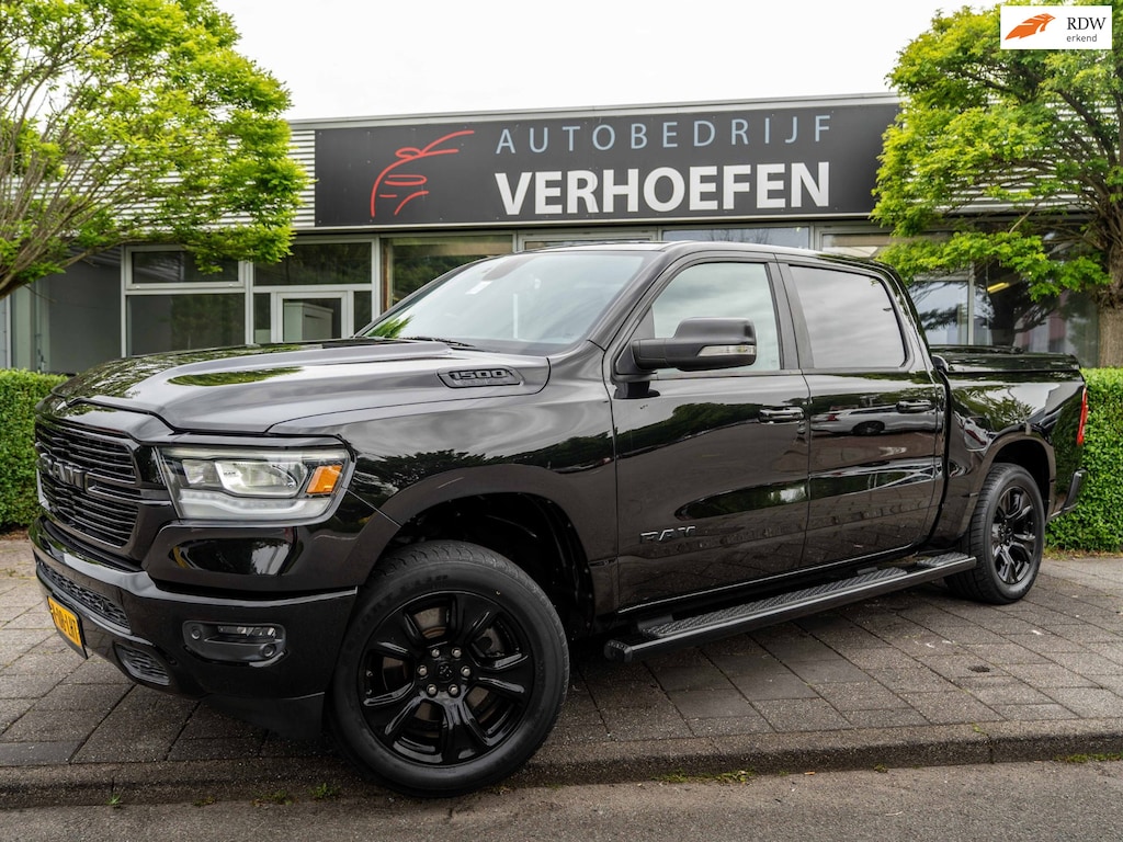 Dodge Ram 1500 5.7 V8 4x4 Crew Cab Big Horn | STUUR & STOELVERWARMING | PARKEERCAMERA | CRUISE | NAP KM ORGINEEL | PERFECTE STAAT