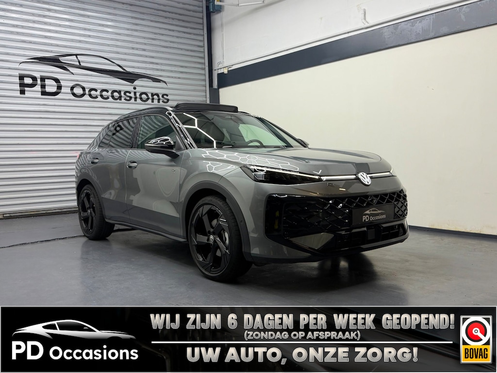 Volkswagen T-Roc 1.5 eTsi R-Line - Full option - Pano - Elek. Trekhaak - Elek. Achterklep - Harman Kardon