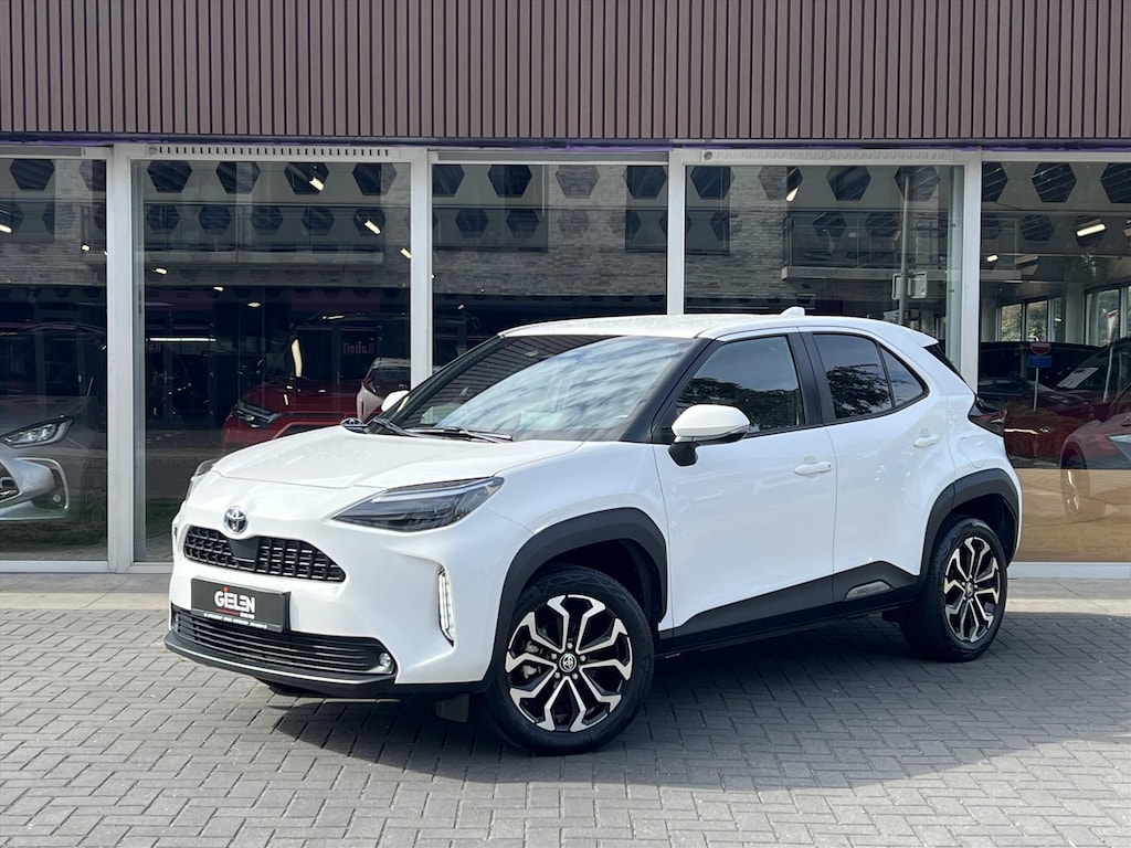 Toyota Yaris Cross 1.5 Hybrid Dynamic | 17 inch, Keyless, Privacy Glass, Smart connect, Apple CarPlay/Android Auto, LED, Parkeercamera