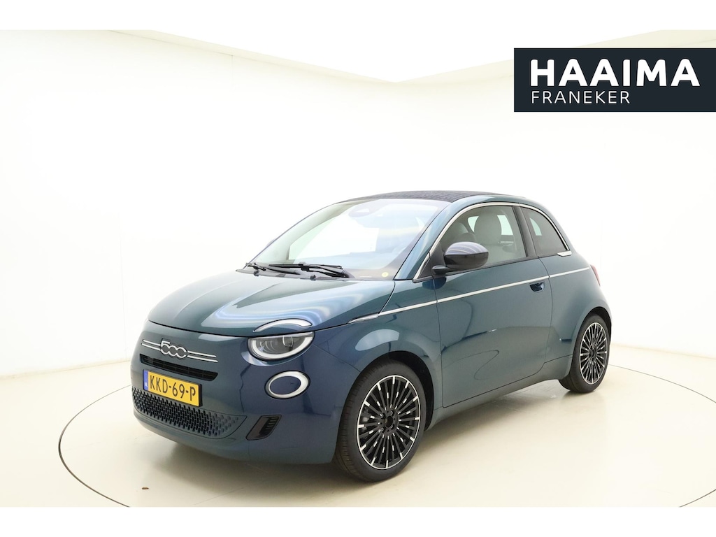 Fiat 500 1.0 Hybrid La Prima | Cabrio | Lederen bekleding | Keyless | Camera | Cruise control | Lichtmetalen velgen | Navigatie | Draadloze apple carplay/android auto | JBL audio