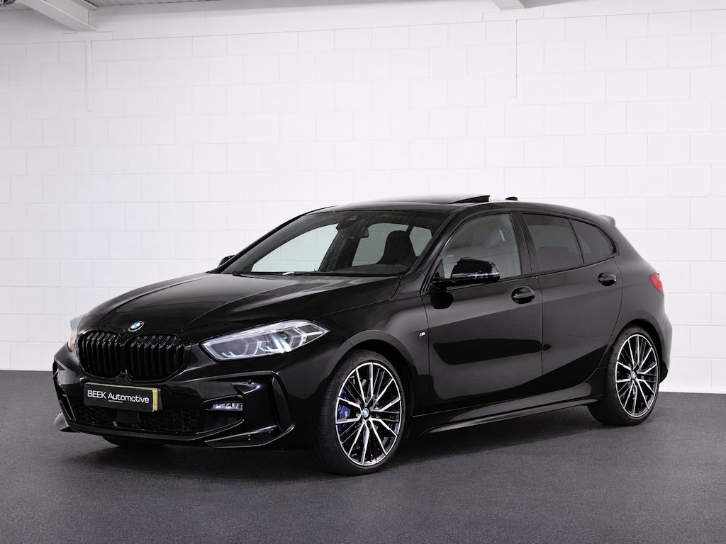 BMW 1-Serie 118i | M Sport. Pro | HuD | Harman Kardon | KUIPSTOELEN