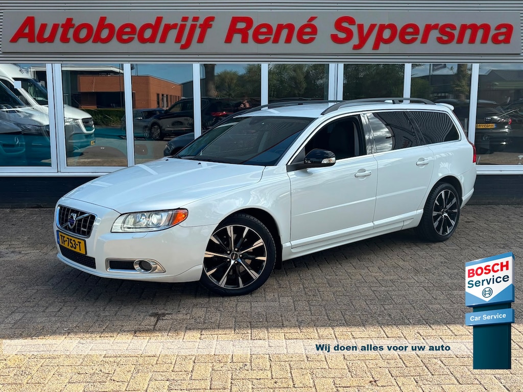 Volvo V70 2.5T Summum | Trekhaak | Stoelverwarming | Parkkeersensoren | Bluetooth | Cruise